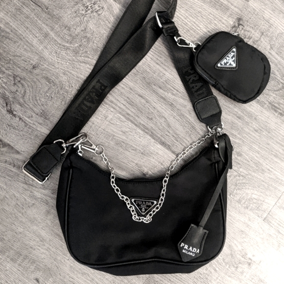 Re-edition Re-nylon Shoulder Bag - Picture 3 of 6